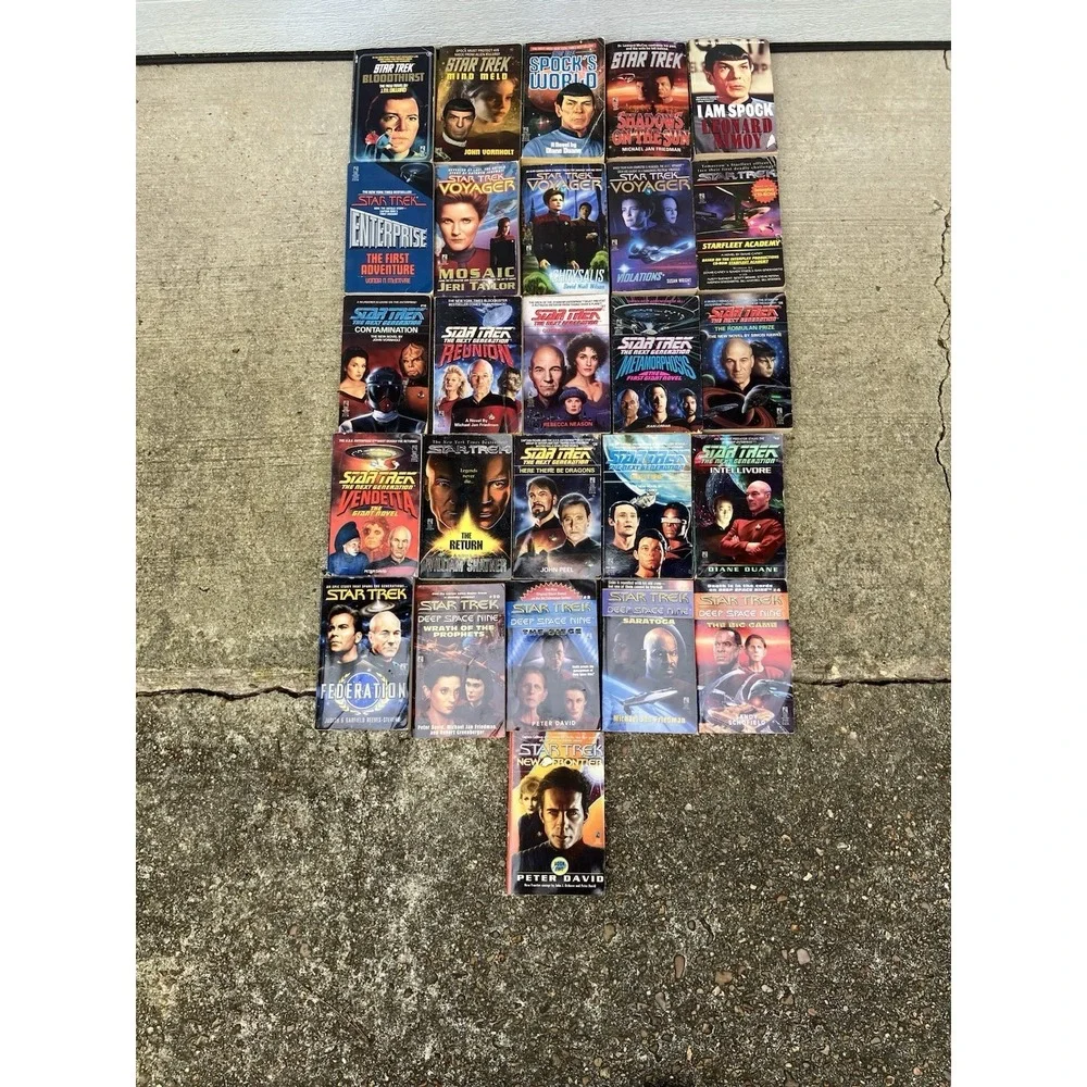 Lot Of 29 Vintage Star Trek POCKET Books Paperback Next Gen,Voyager, Original